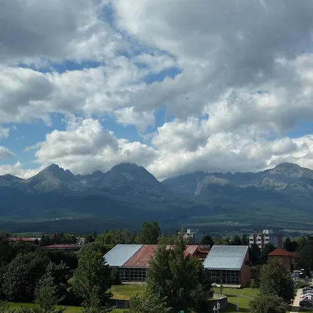 Svist View Of The Tatras From A Private Sauna *